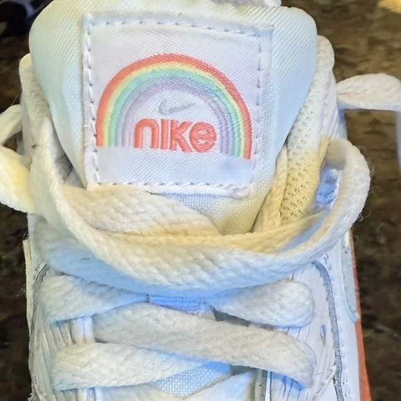 Girls Nike Air Max 90s size 13C - Picture 6 of 7